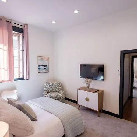 Speakeasy 2 Room Suite